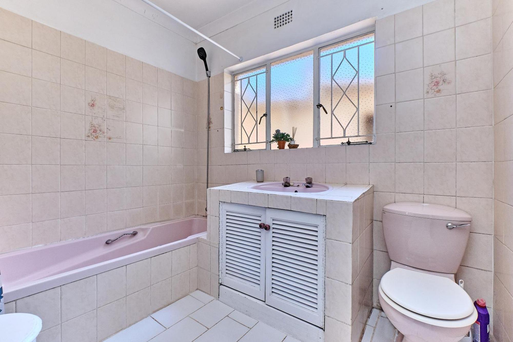 Large 1 Bedroom Cottage, 15 Min From Or Tambo Airport, With Backup Power And Water Джермистон Экстерьер фото